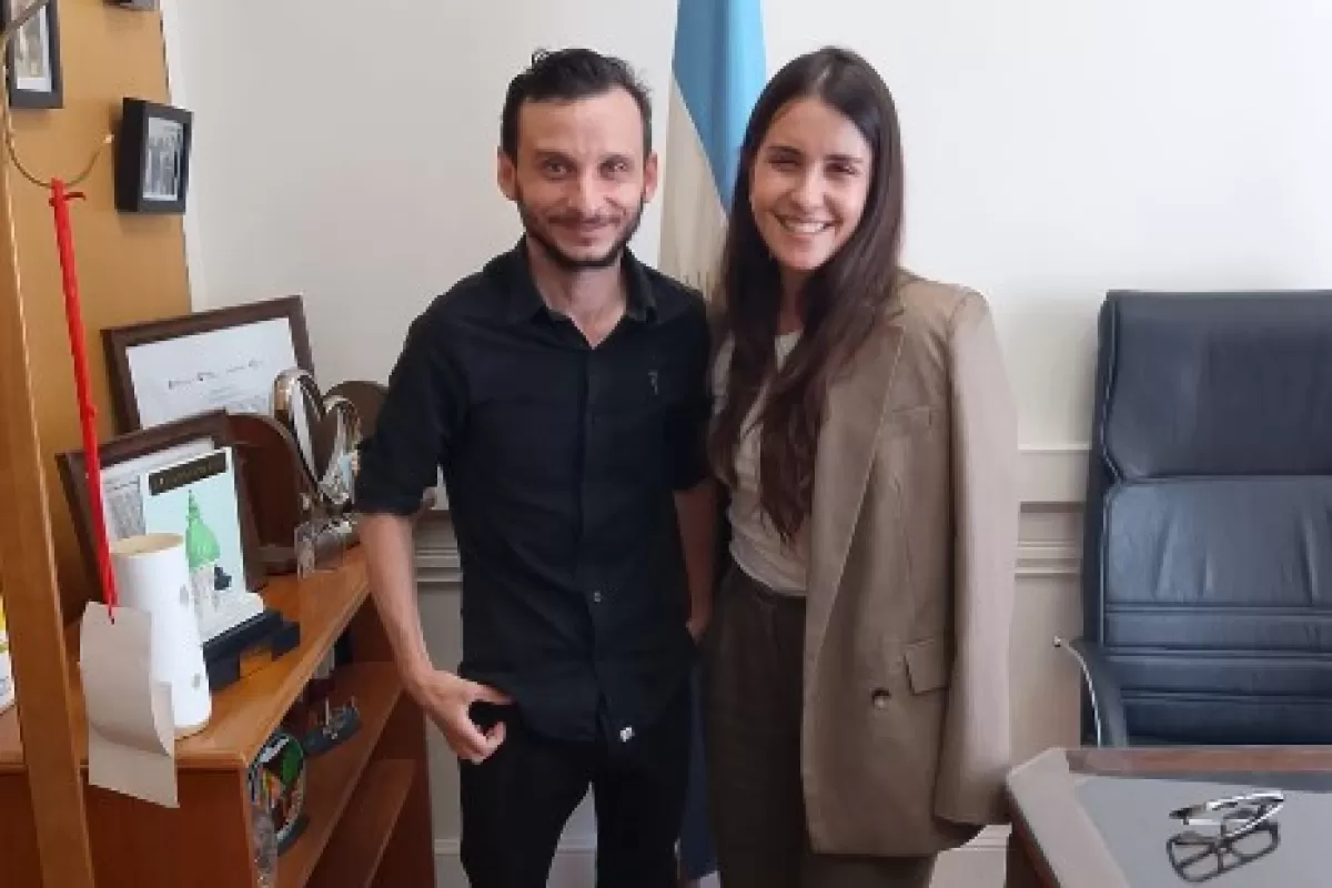 Mat&iacute;as Espa&ntilde;ol suma su experiencia en medios a la creaci&oacute;n de un movimiento pol&iacute;tico juvenil