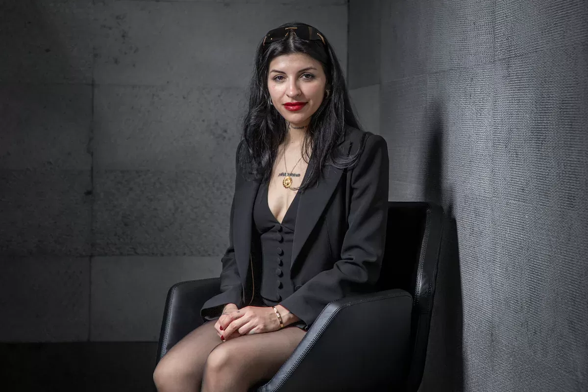 TR&Aacute;ILER | Cazzu debut&oacute; como actriz en &ldquo;Risa y la cabina del viento&rdquo; antes de iniciar su gira por Estados Unidos