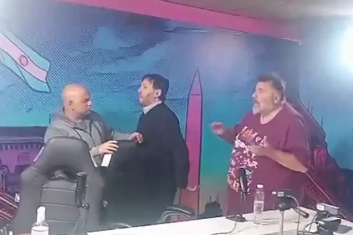 VIDEO | Mario Casalongue arrancó incómodo su programa tras los incidentes en el canal Vale Todo