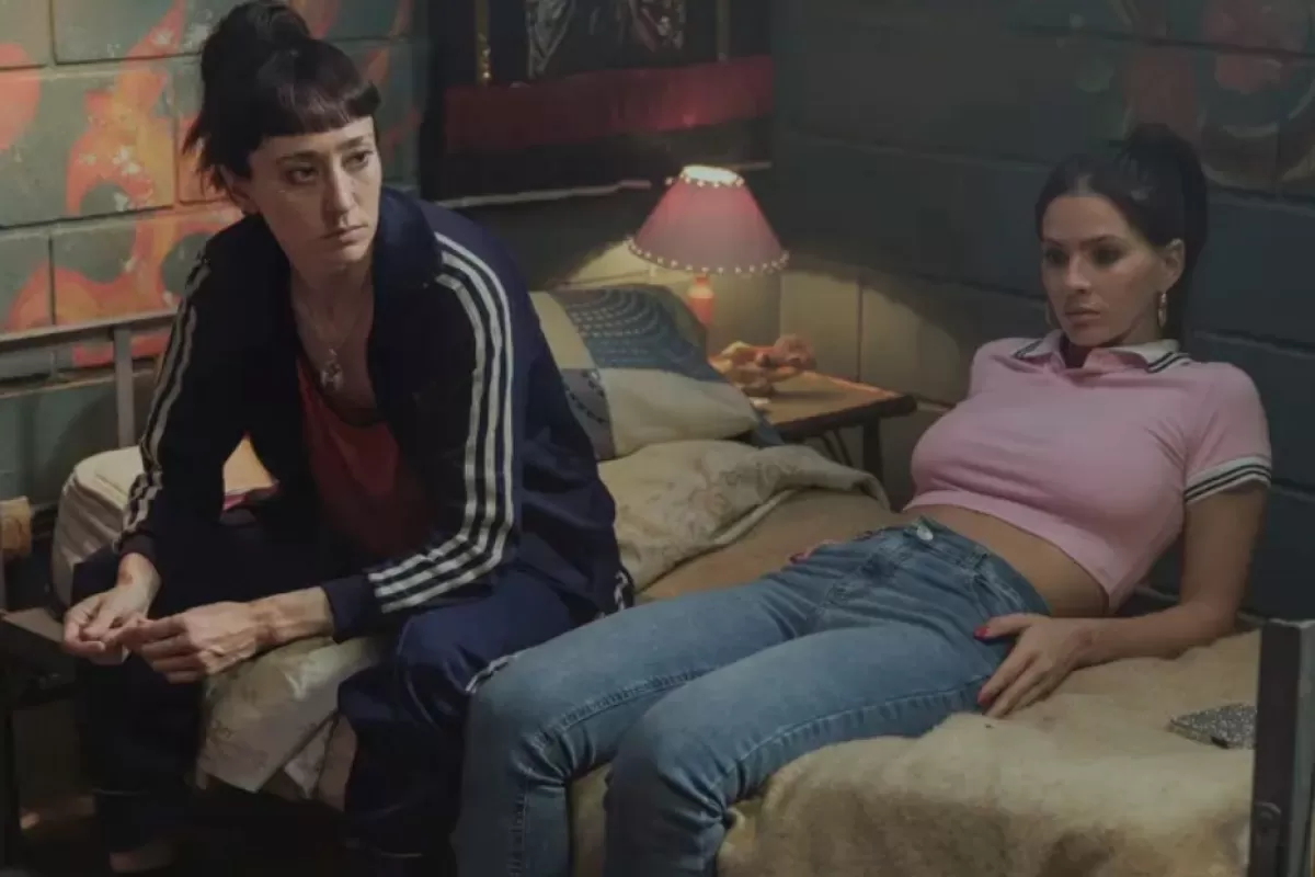 En el barro vuelve a Netflix con una segunda temporada m&aacute;s oscura y violenta