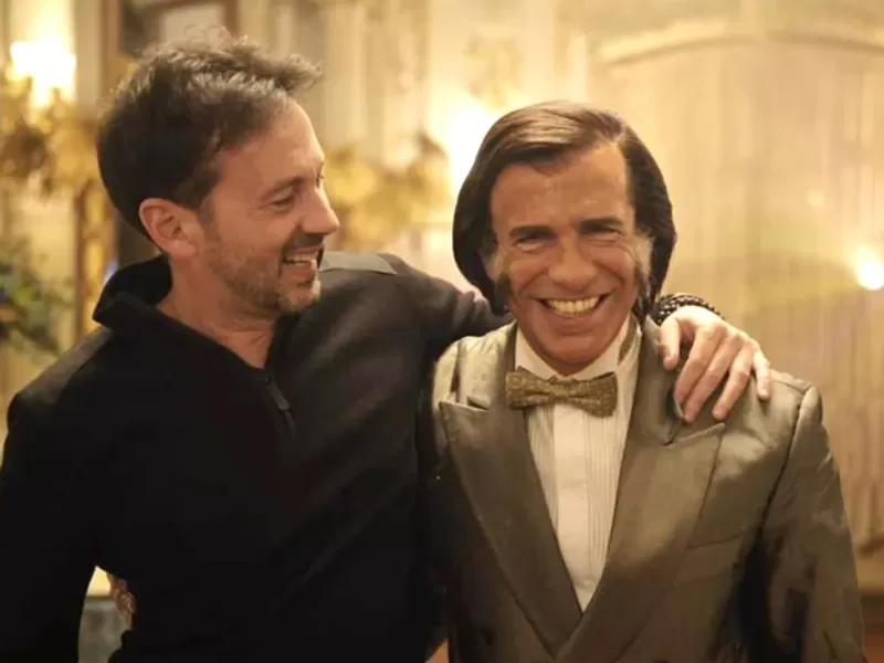 La producción de la serie sobre Menem utilizó cintas como amuleto