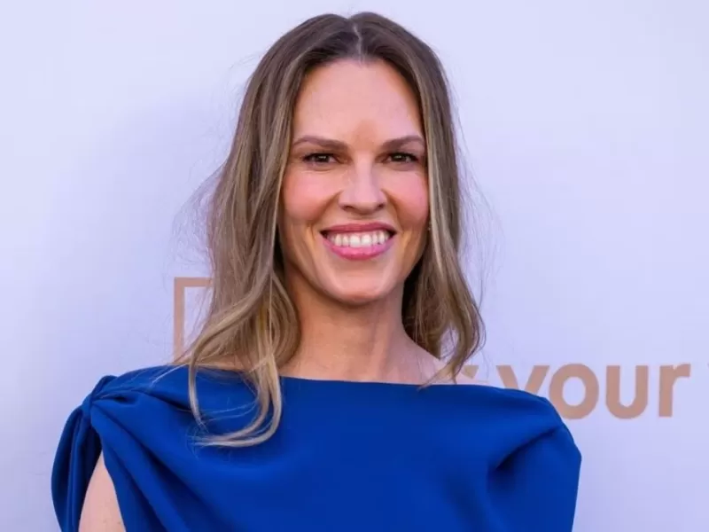 Hilary Swank anunci&oacute; que est&aacute; embarazada a los 52 a&ntilde;os y espera su tercer hijo