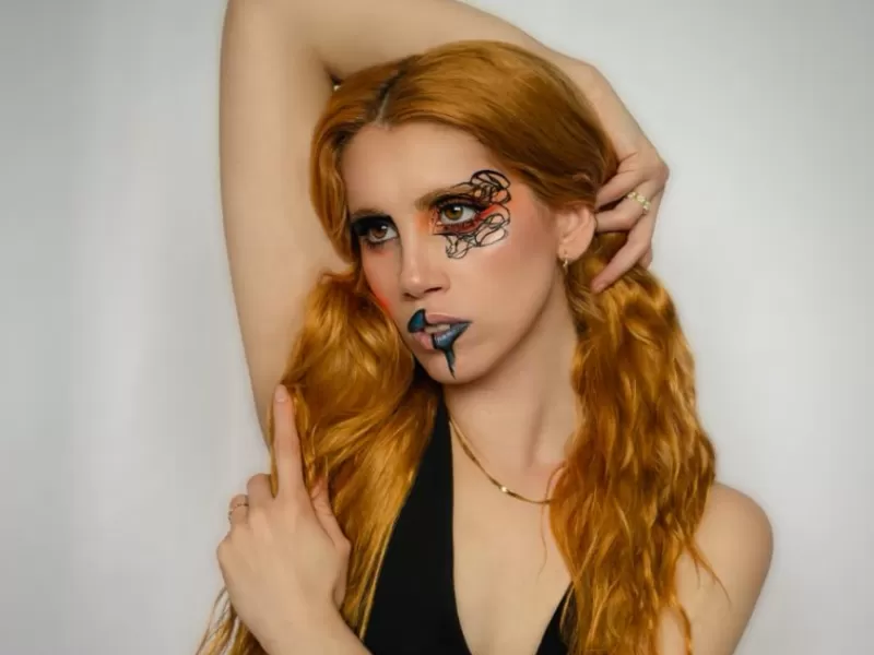 De los encuentros cosplay a las marcas: el recorrido de Sol Viñals en el modelaje