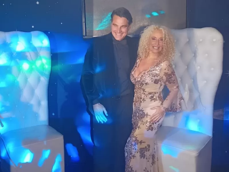 Fabiana Medrano presentó “A media noche entre tus manos” junto a Hernán Drago