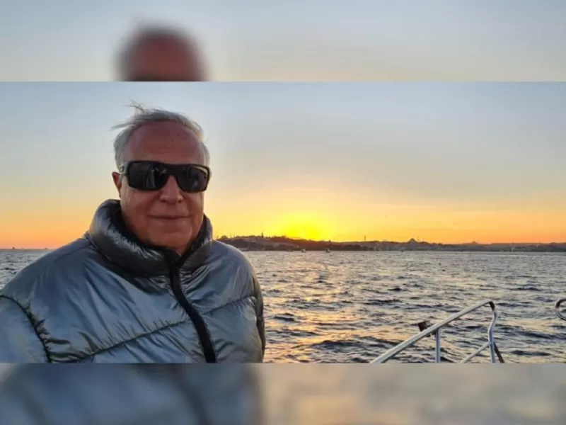 Gabriel Moss regresa al país con nuevas canciones y apuesta al amor como bandera artística